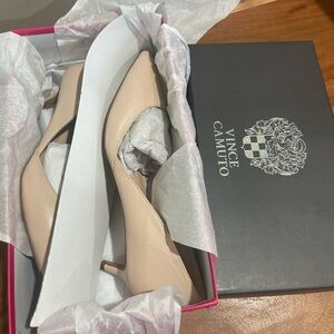 Vince Camuto Jordyna shoes. Sea Shell Pink. Size 8.5.